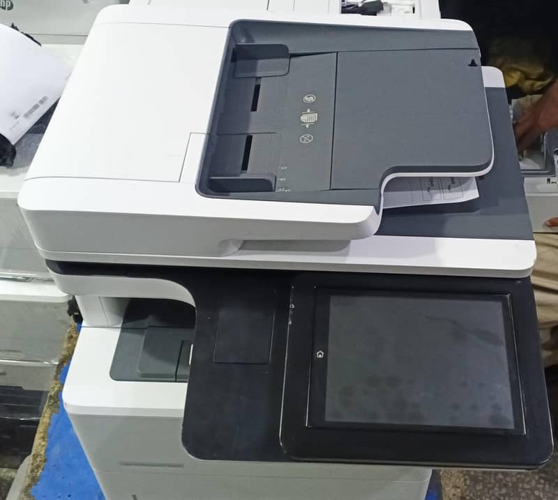 LaserJet Managed MFP E52645 1