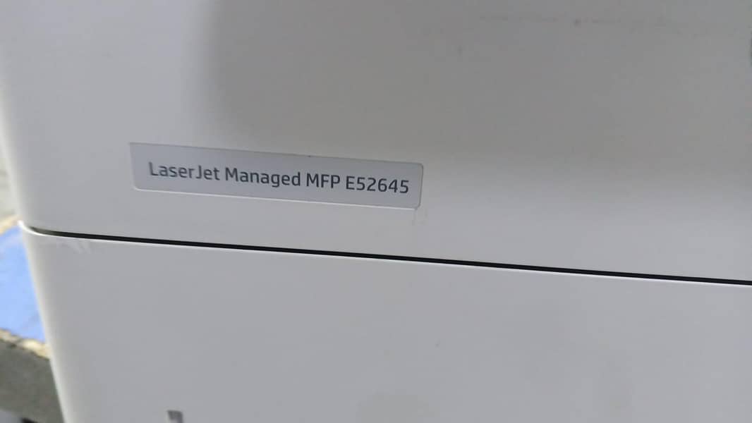 LaserJet Managed MFP E52645 3