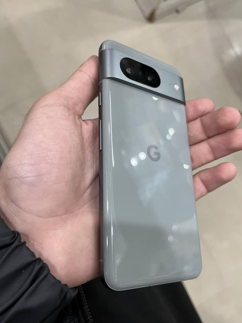 Google Pixel 8 1