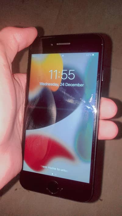 Iphone 7 in lush condition