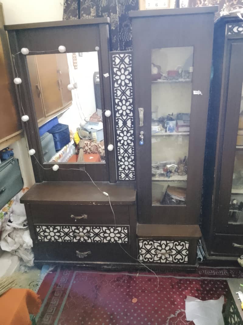 Dressing table 1