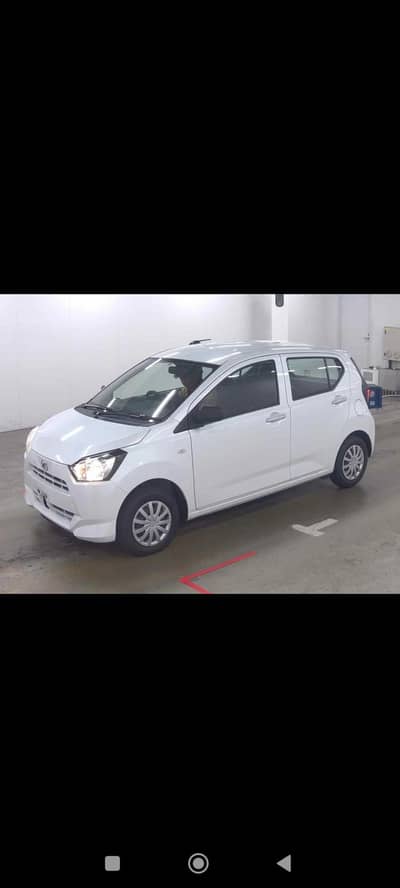 Toyota pixix 2022 fresh import