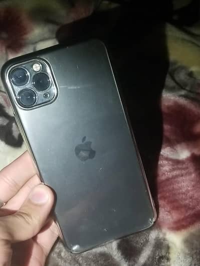 03158201216 iphone 11 Pro Max