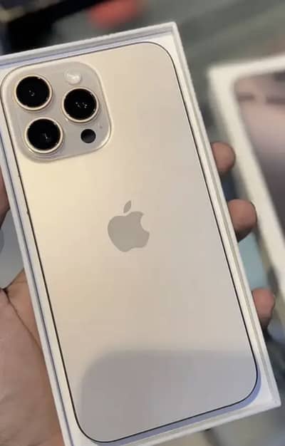 I Phone 16 Pro Max LLA PTA Approved 512Gb Battery Health 95 Cycle 230