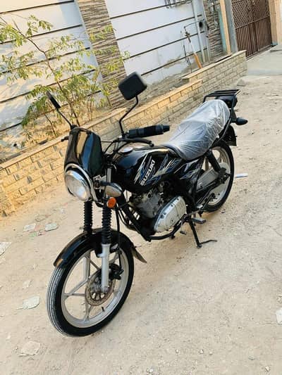 Suzuki GS SE 2020#0/3/1/7/0/0/2/4/6/2/9