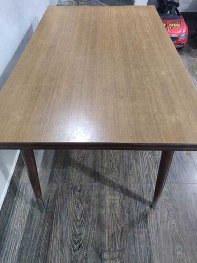 wooden dinning table