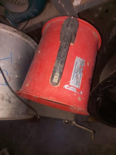 bloor fan. 15inc bhar ka size 11inc under ka size