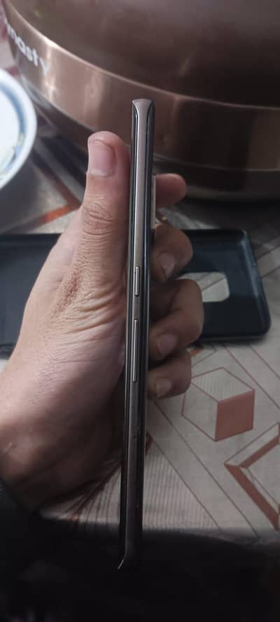 Fajitsu Arrows Docomo F51 A official PTA Approved 128GB