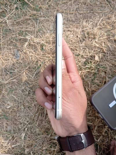 i phone 11 non pta jv 64gb  all ok