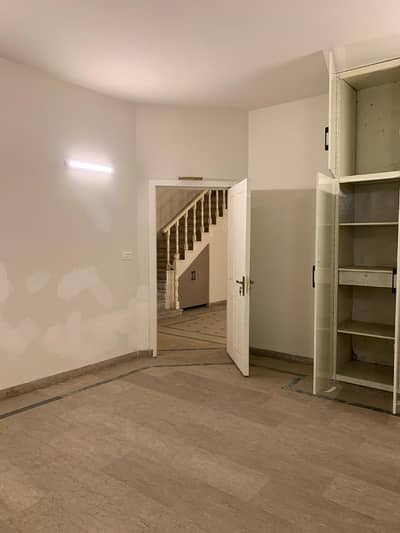 5 Marla Hot Location Beautiful Double Storey House For Sale