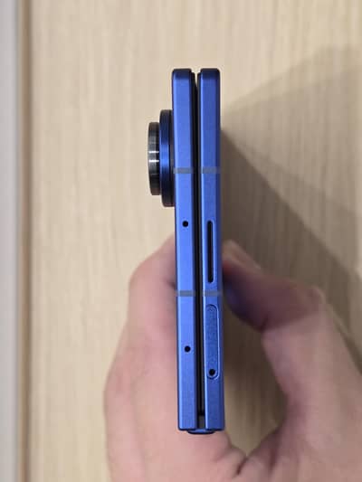 Samsung Galaxy Fold 7 Blue 1tb 16gb Non-PTA 10/10