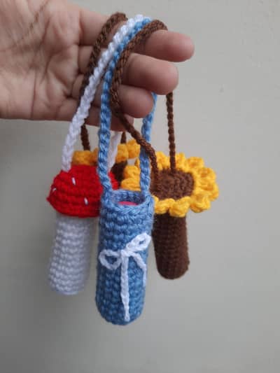 crochet handmade lipbalm holder