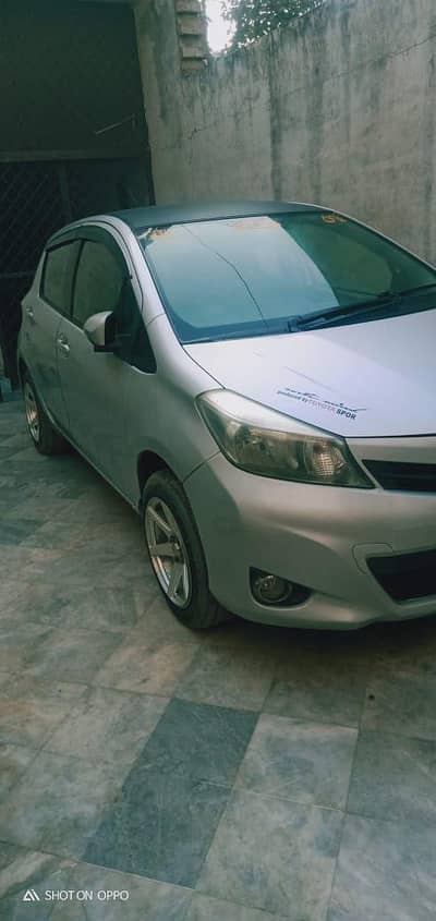 نیو گاڑی لش کنڈیشن نیوٹائر hdہیڈ لائٹ 2013/16