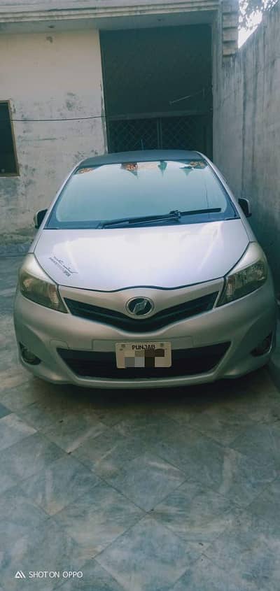 نیو گاڑی لش کنڈیشن نیوٹائر hdہیڈ لائٹ 2013/16