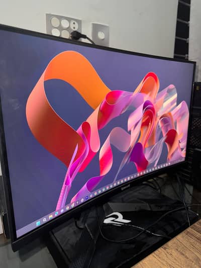 180hz  Curved Redragon Gaming Monitor