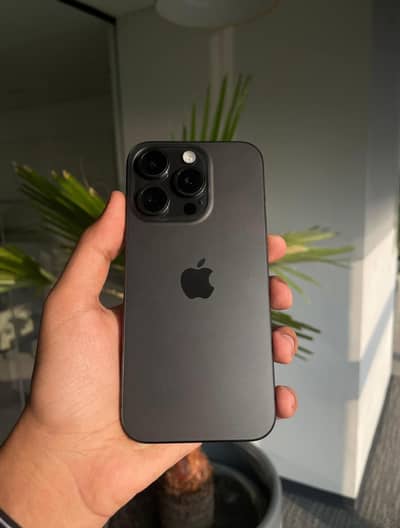 Iphone 15 pro max 256gb JV 87% B-H