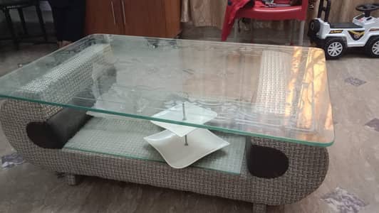 Center table very good condition