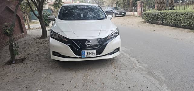NISSAN LEAF 2022/2024 XV G TOP OF LINE PEARL