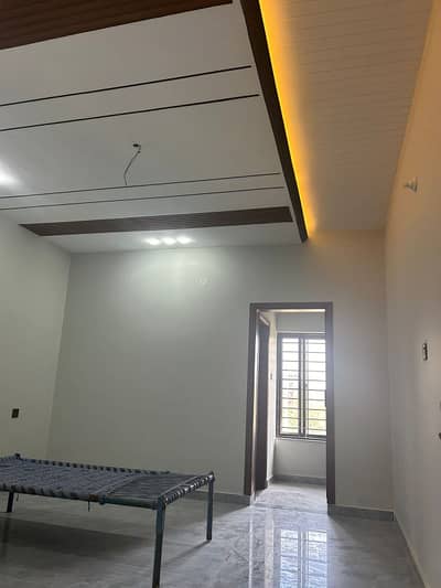 10 MARLA UPPER PORTION AVAILABLE FOR RENT