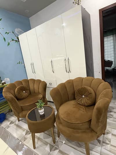 coffee  chairs with table excellent