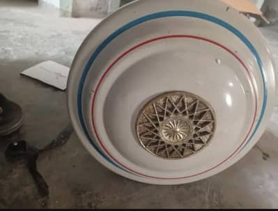 Ceiling fan Best for home use . . . izafi tha to sale kr rha