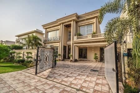 20 MARLA ELEGANT AND FULLY MAINTAINED SUPER HOT LOCATED BUNGALOW IS AVAILABLE IN THE BEST BLOCK OF LAKE CITY MEADOWS NEAR DHA LAHORE.