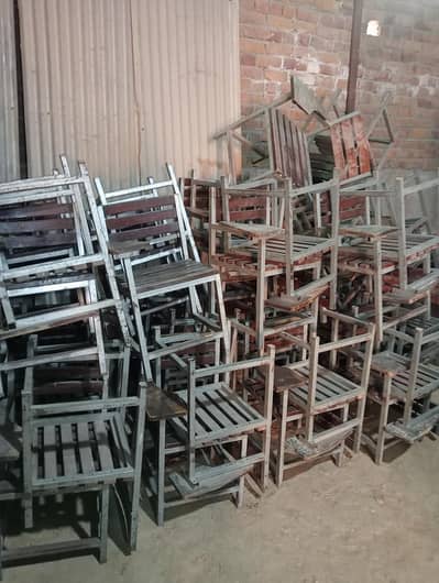 school chairs used /school chairs//school furniture