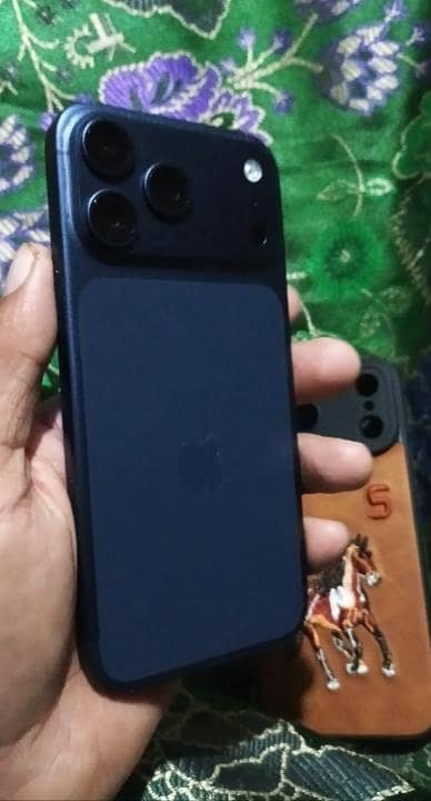 i phone 17 Pro max  jv bilu colar  256gb