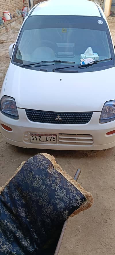 Mitsubishi minica 2007