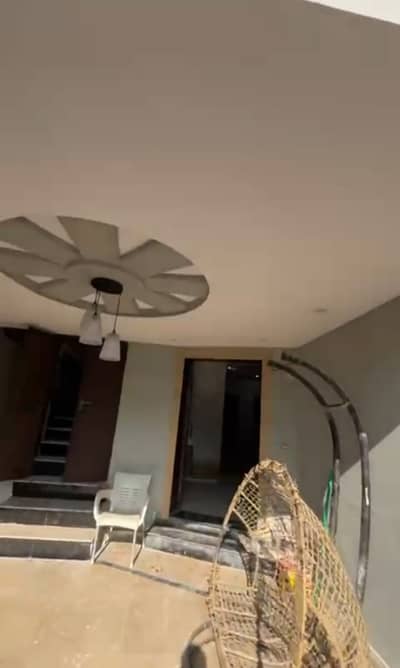 7 MARLA DOUBLE UNIT 5 BED USED HOUSE FOR SALE