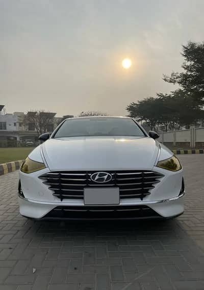 Hyundai Sonata 2.0 - 2021