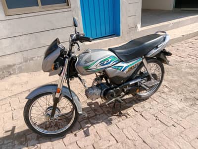 Honda CD  70 Dream Model 23/24 lush Condition