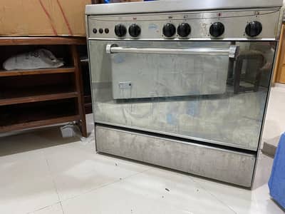 Cooking range for sale.