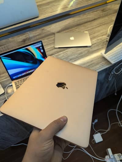 Macbook Air 2018 16/512 Rose Gold Colour