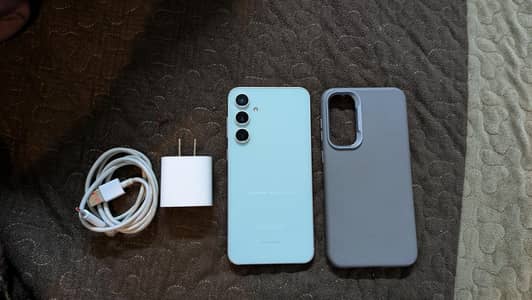 Samsung Galaxy s23 FE / 4 months e sim time available /Non PTA