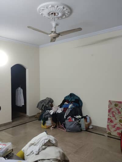 1 bedroom attached washroom kitchen on rooftop