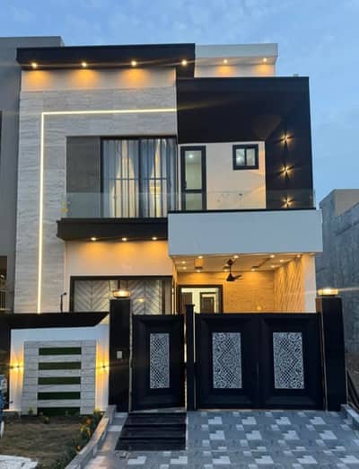 5 Marla luxury model villa available for sale At Reasonable Price In Block EE Citi Housing Gujranwala