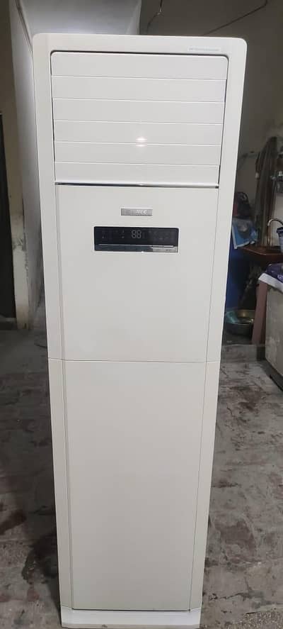 Gree Cabnit 2 Ton Non inverter