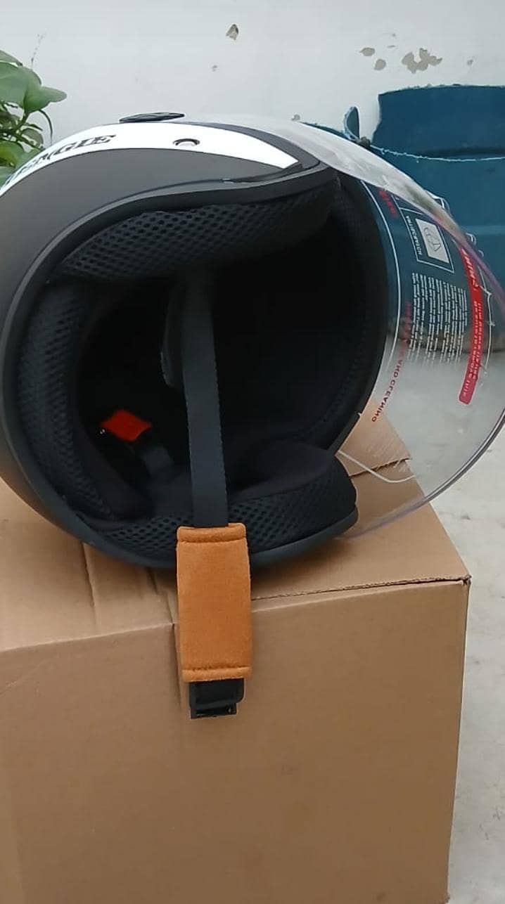 premium helmet 1