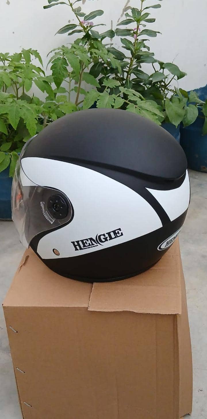 premium helmet 4