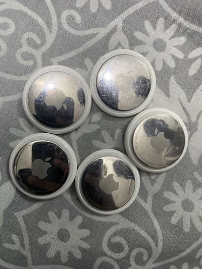 APPLE AIR TAGS