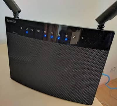 Tenda Tanda AC9 AC1200 Smart Dual-Band Gigabit (5G) WiFi Router