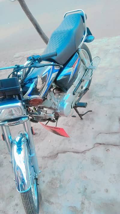 bilkul fresh peace hai all okay all documents available