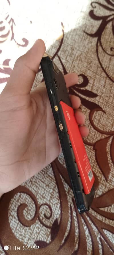 itel a25 in ok condition with black stylish cover