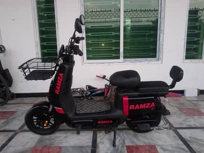electric Scooty RAMZA z1