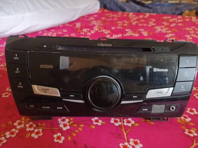 Clarion Original Car Stereo – Bluetooth/AUX – Full OK