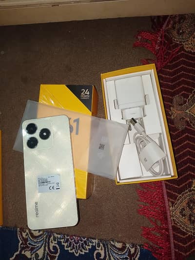 realme c61 for sale 10/10 condition (18 month warranty)