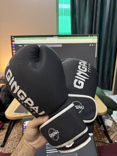 Gingpai boxing glove | Condition in photos | 14oz