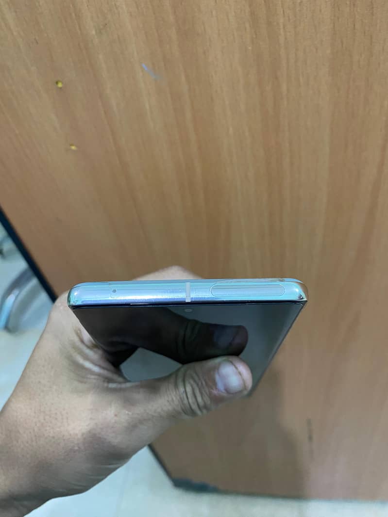 Google Pixel 7 Pro Mint Condition 2