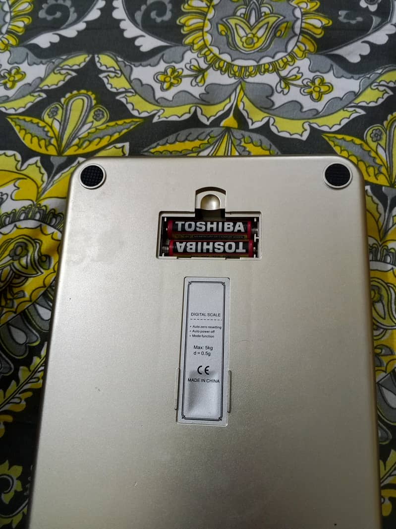 Electronic kitchen scale 6